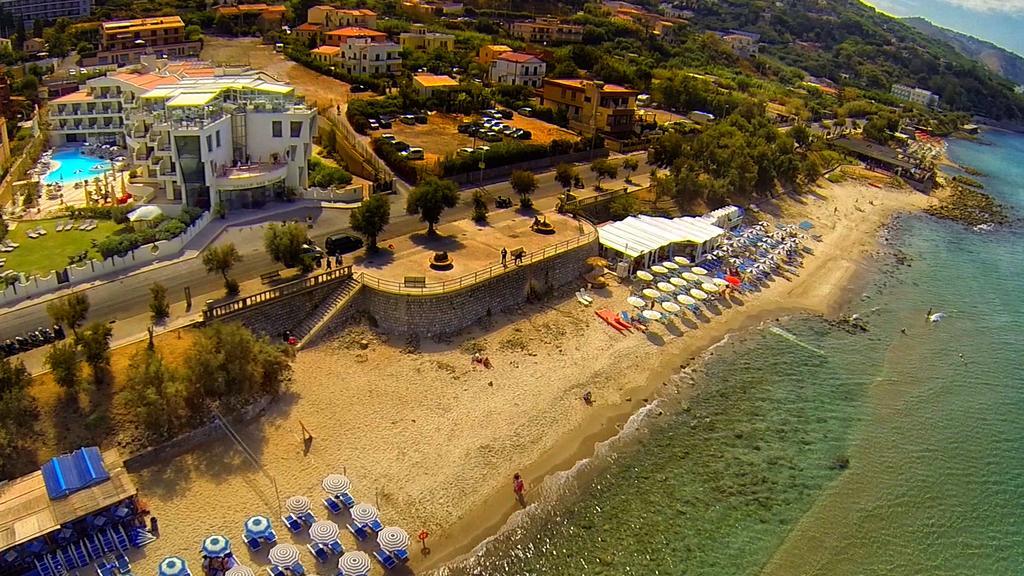 Cefalu Sea Palace ภายนอก รูปภาพ